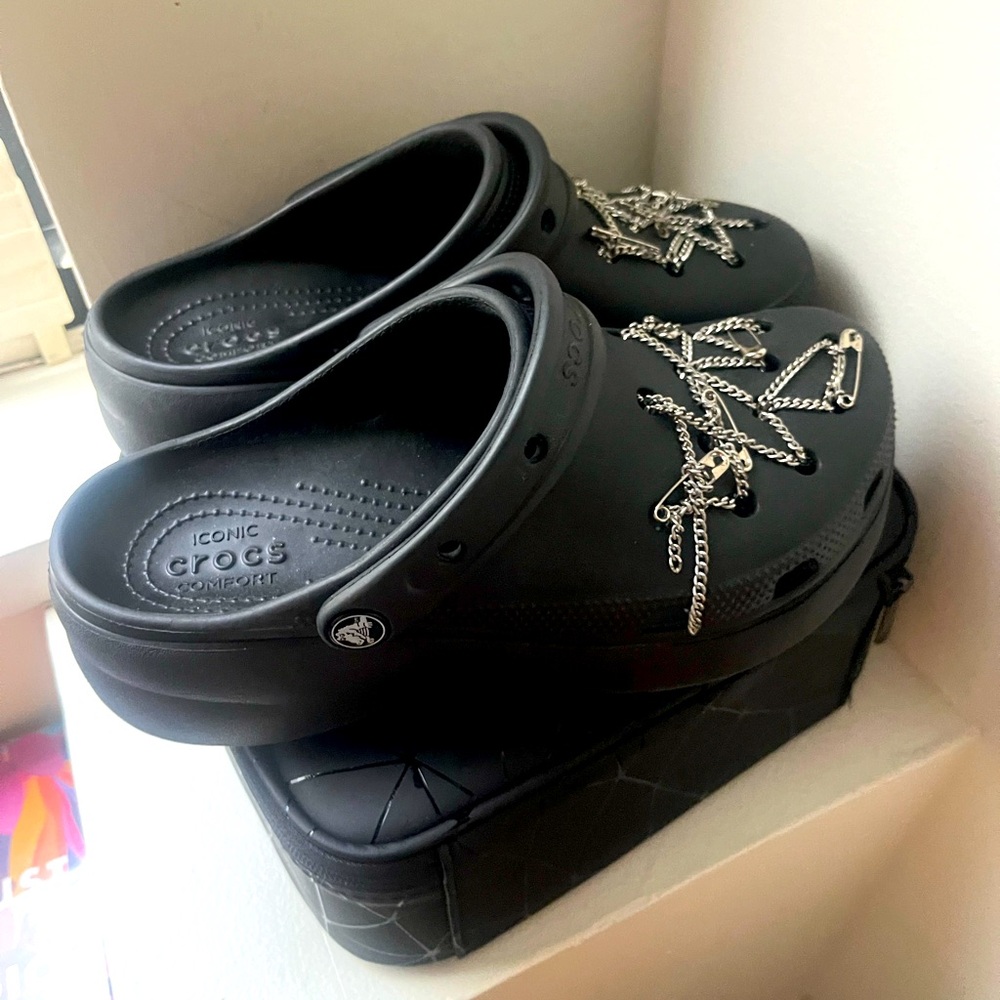 Black Platform Crocs